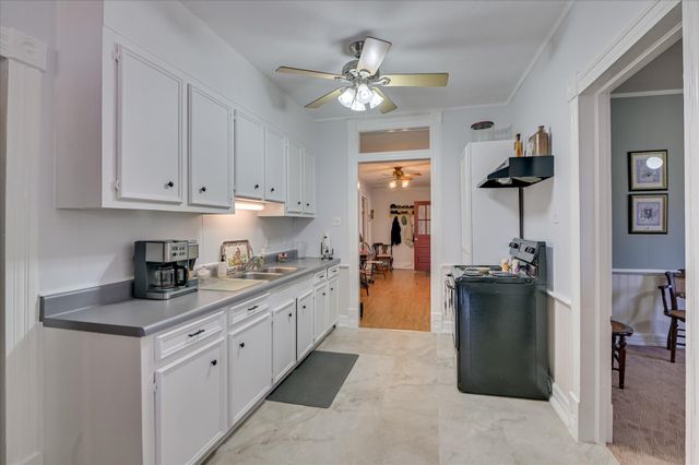 818 Calhoun Street, Johnston, SC 29832