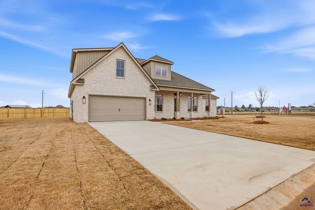 200 Farmland Circle, Perry, GA 31069