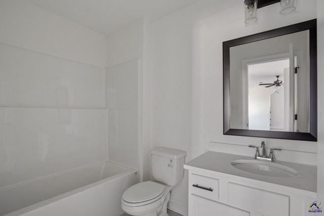 200 Farmland Circle, Perry, GA 31069