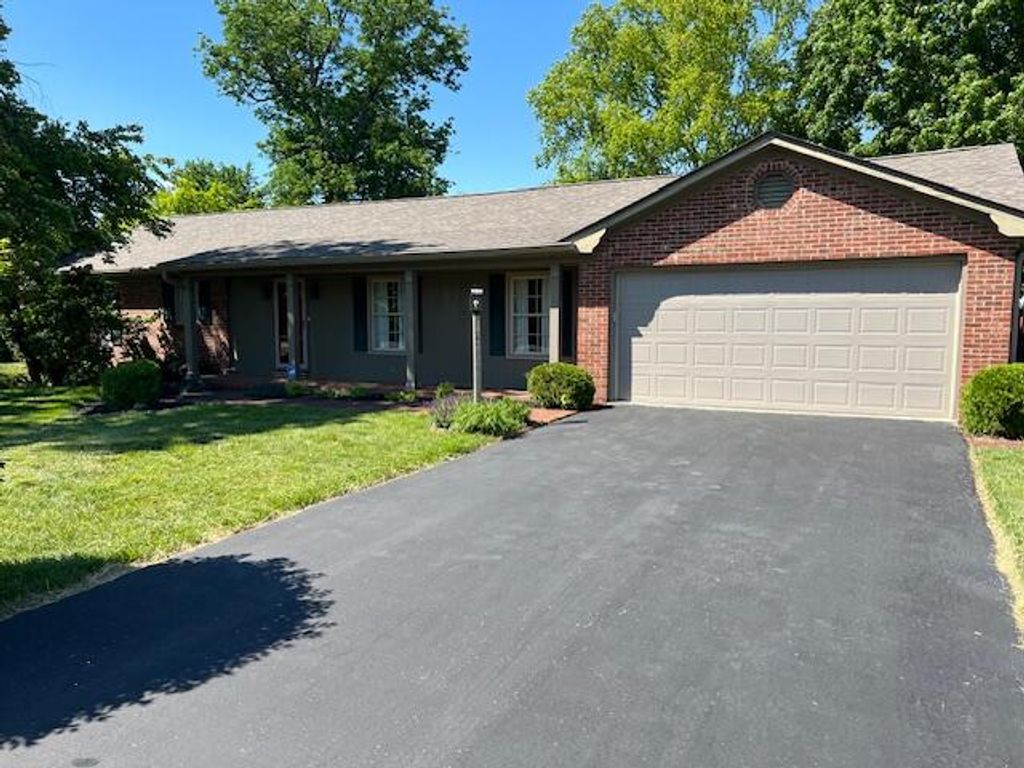 104 Club Lane, Nicholasville, KY 40356