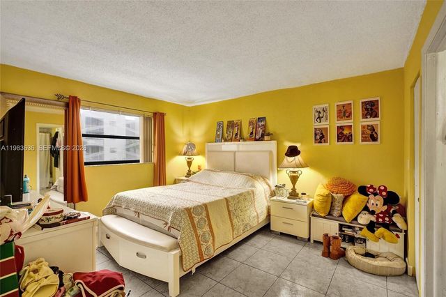8145 NW 7th Street 315, Miami, FL 33126