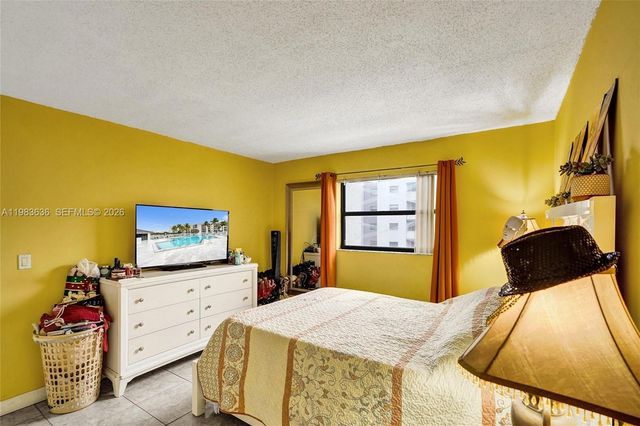 8145 NW 7th Street 315, Miami, FL 33126