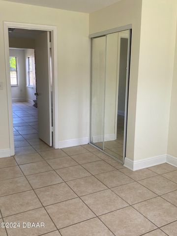 71 Fairview Avenue, Ormond Beach, FL 32174
