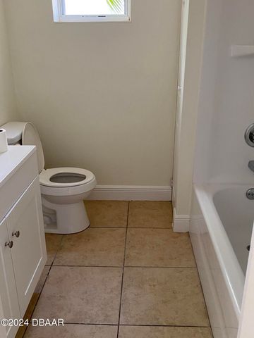 71 Fairview Avenue, Ormond Beach, FL 32174