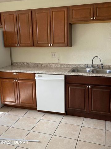 71 Fairview Avenue, Ormond Beach, FL 32174