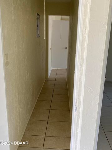71 Fairview Avenue, Ormond Beach, FL 32174
