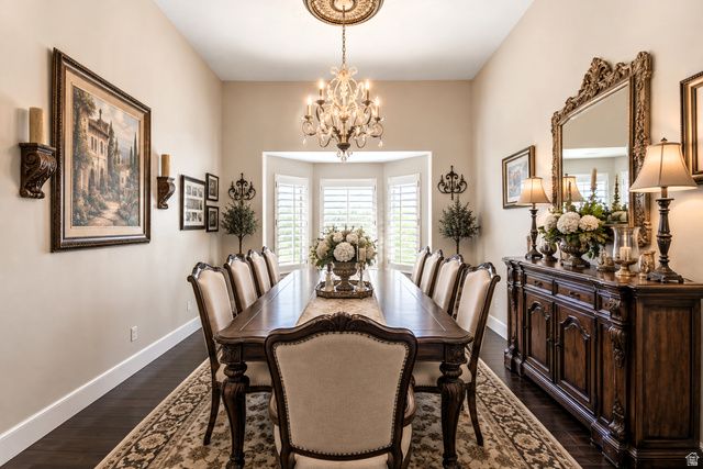 1642 W HUNTERS CREEK CIR, South Jordan, UT 84095