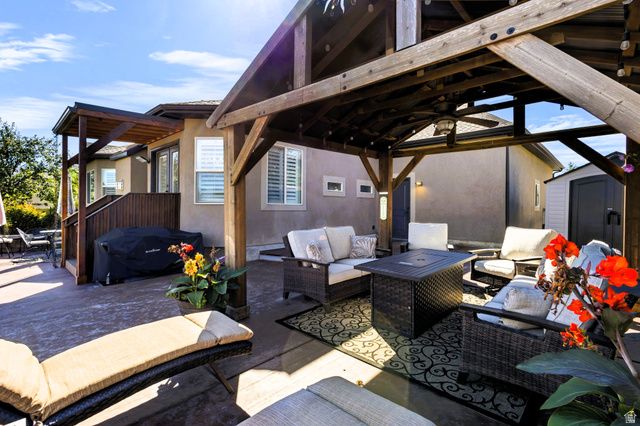 1642 W HUNTERS CREEK CIR, South Jordan, UT 84095