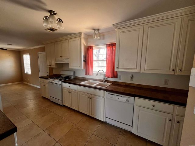 10200 Geyer Springs Rd, Little Rock, AR 72209