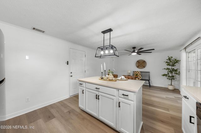 1512 MESA Drive, Jacksonville, FL 32221