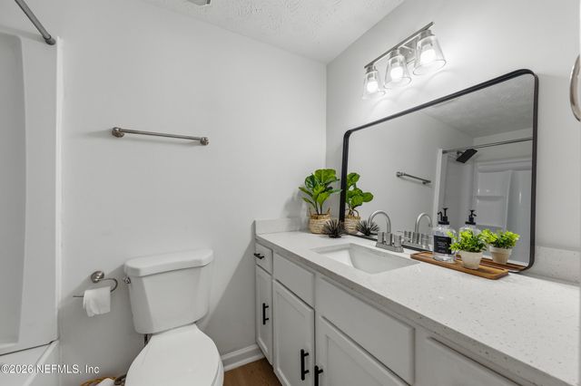 1512 MESA Drive, Jacksonville, FL 32221