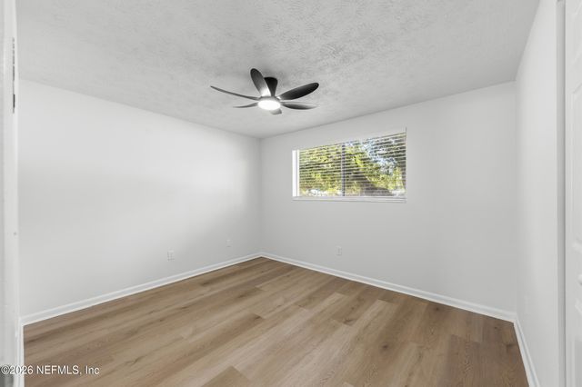 1512 MESA Drive, Jacksonville, FL 32221