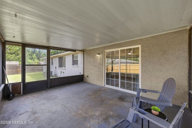 1512 MESA Drive, Jacksonville, FL 32221