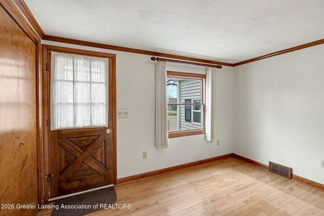 1482 W Kalamo Highway R2, Charlotte, MI 48813