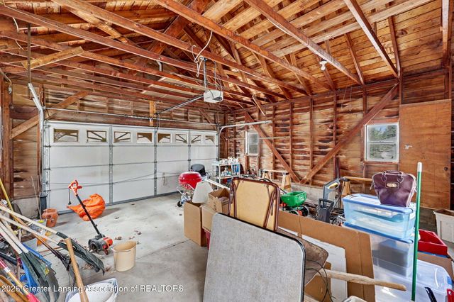 1482 W Kalamo Highway R2, Charlotte, MI 48813