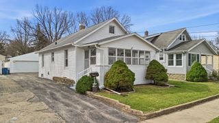 318 Spruce Street, Dixon, IL 61021