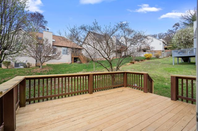2320 Peak Hill Cv, Nashville, TN 37211
