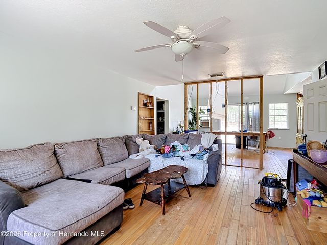 12126 Skimmer Avenue, Weeki Wachee, FL 34614
