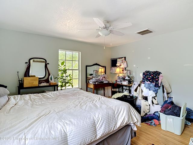12126 Skimmer Avenue, Weeki Wachee, FL 34614