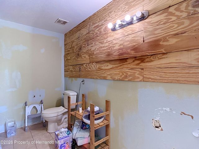12126 Skimmer Avenue, Weeki Wachee, FL 34614