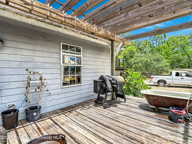 12126 Skimmer Avenue, Weeki Wachee, FL 34614