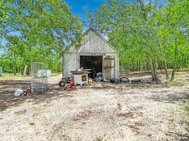 12126 Skimmer Avenue, Weeki Wachee, FL 34614
