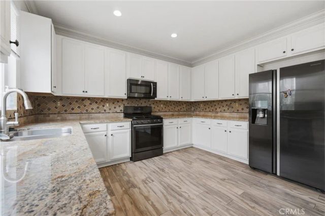 2180 Stonewood, Mentone, CA 92359
