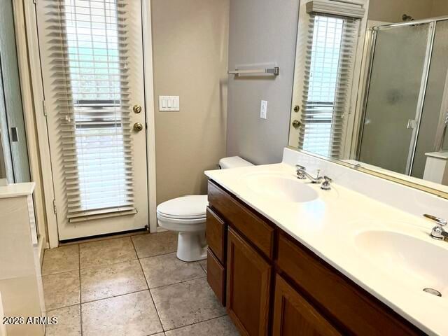 6375 W ADOBE Drive, Glendale, AZ 85308