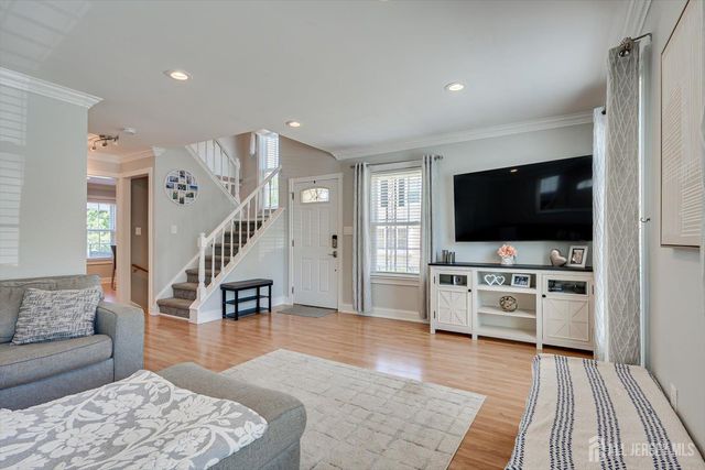 15 Gwizdak Court, Sayreville, NJ 08872