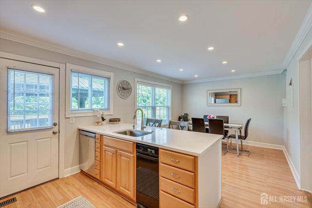 15 Gwizdak Court, Sayreville, NJ 08872