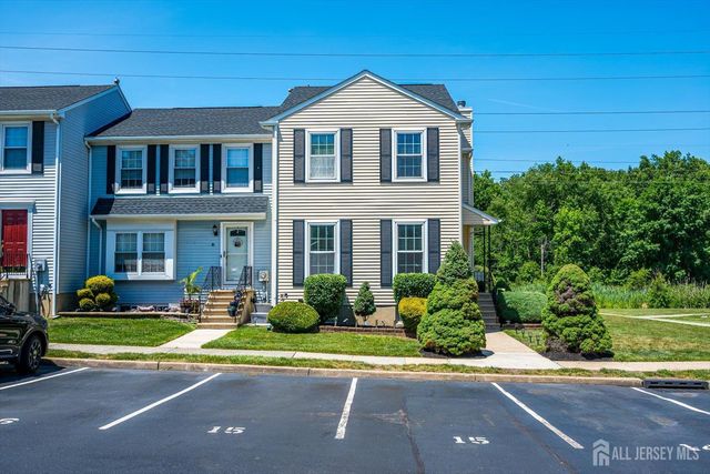 15 Gwizdak Court, Sayreville, NJ 08872