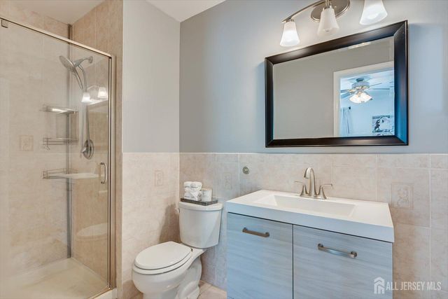 15 Gwizdak Court, Sayreville, NJ 08872