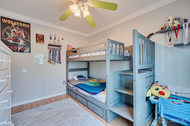 15 Gwizdak Court, Sayreville, NJ 08872