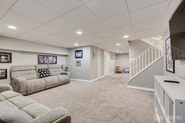 15 Gwizdak Court, Sayreville, NJ 08872