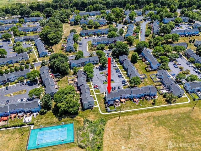 15 Gwizdak Court, Sayreville, NJ 08872