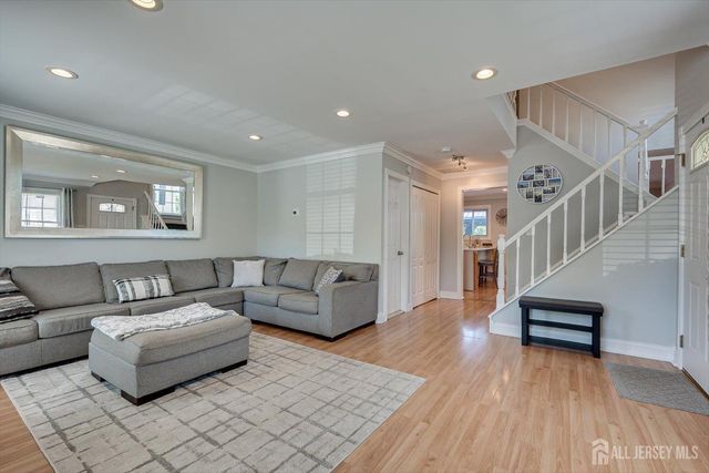 15 Gwizdak Court, Sayreville, NJ 08872