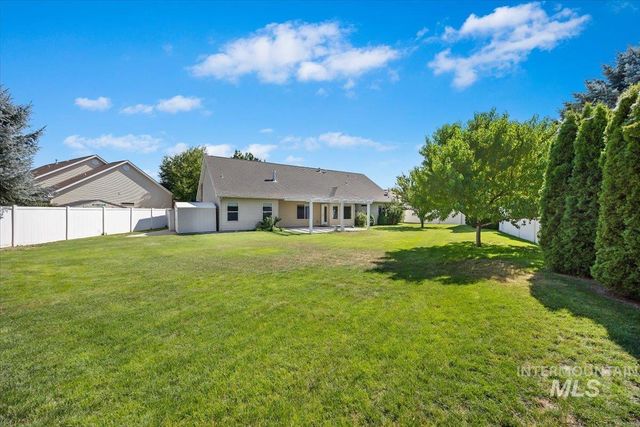 451 Wildrose Loop, Twin Falls, ID 83301