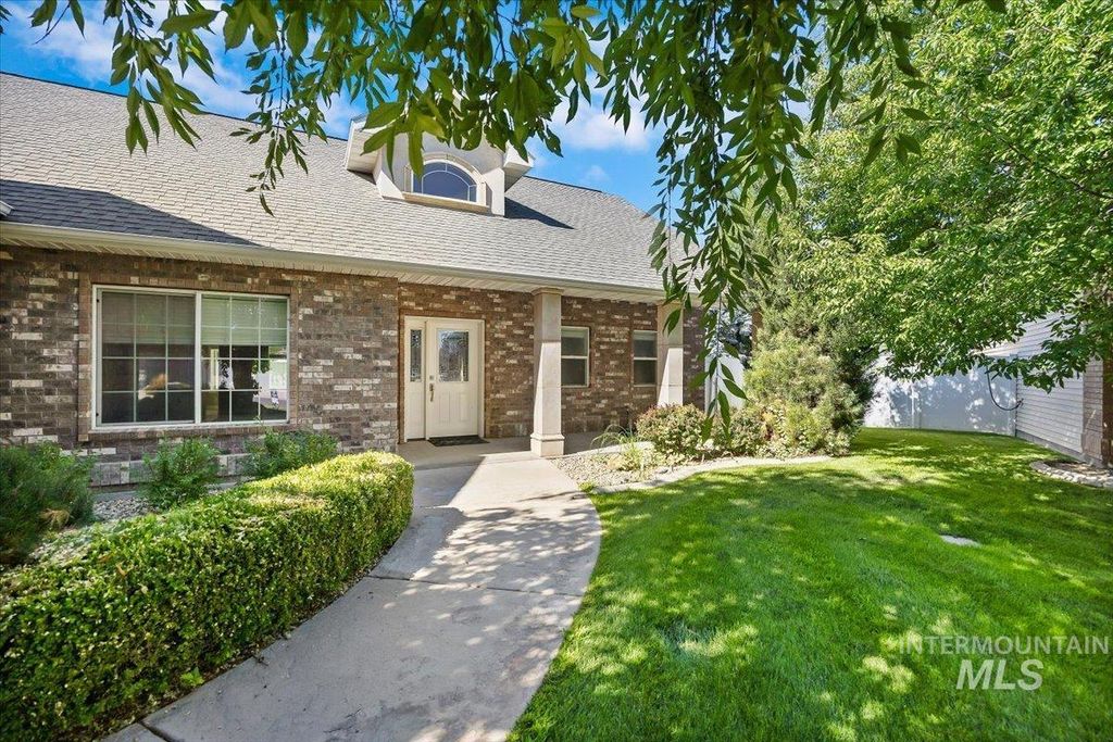 451 Wildrose Loop, Twin Falls, ID 83301