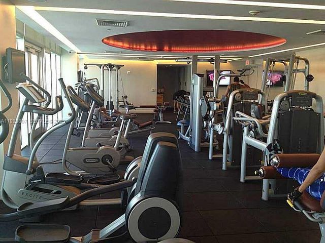 500 Brickell Ave 2303, Miami, FL 33131