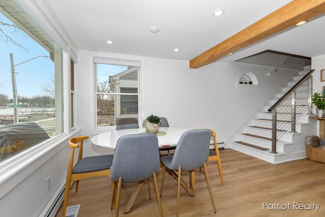 16631 Lakeview Street, Ferrysburg City, MI 49456