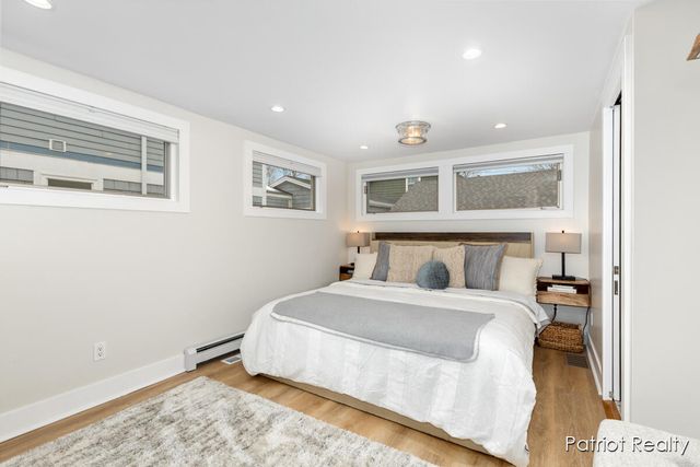 16631 Lakeview Street, Ferrysburg City, MI 49456