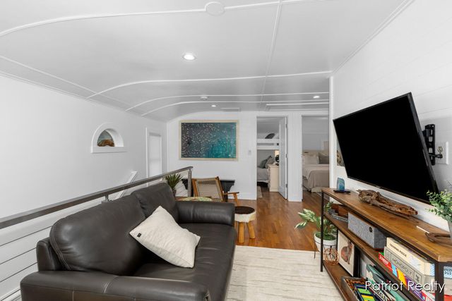 16631 Lakeview Street, Ferrysburg City, MI 49456