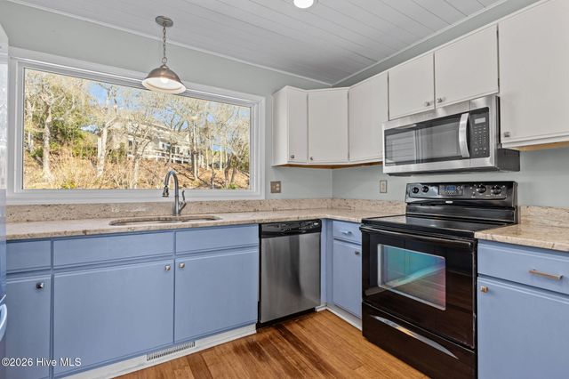 241 Windjammer W, Emerald Isle, NC 28594