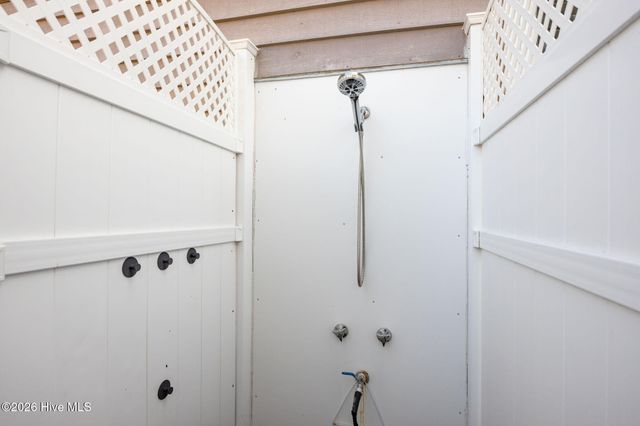 241 Windjammer W, Emerald Isle, NC 28594