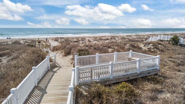 241 Windjammer W, Emerald Isle, NC 28594