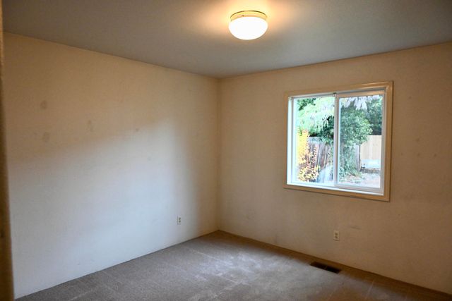 3070 Heartwood Court, Medford, OR 97504