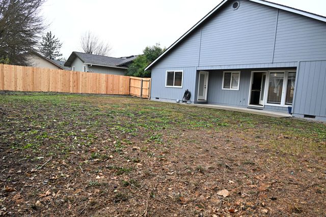 3070 Heartwood Court, Medford, OR 97504