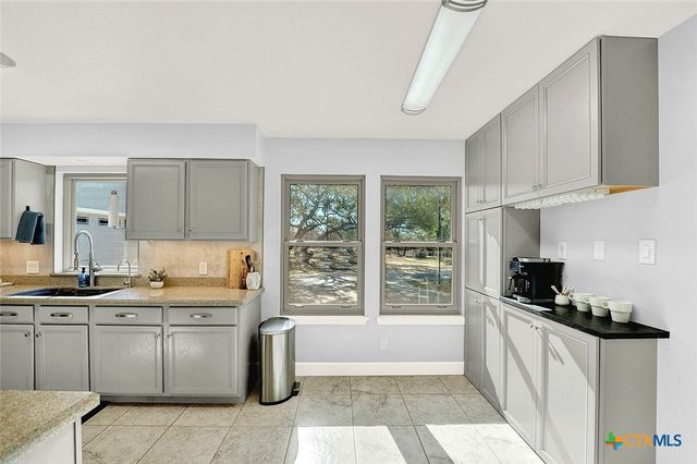 228 Deertrail Drive, San Marcos, TX 78666