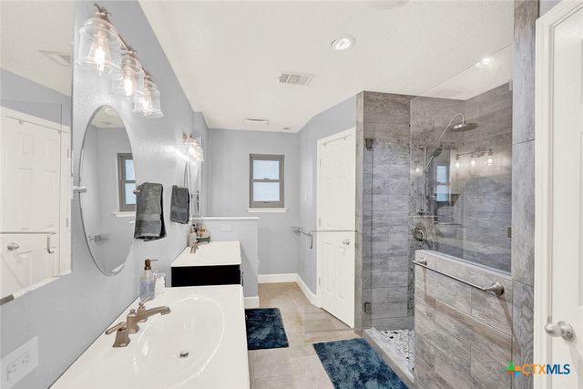 228 Deertrail Drive, San Marcos, TX 78666