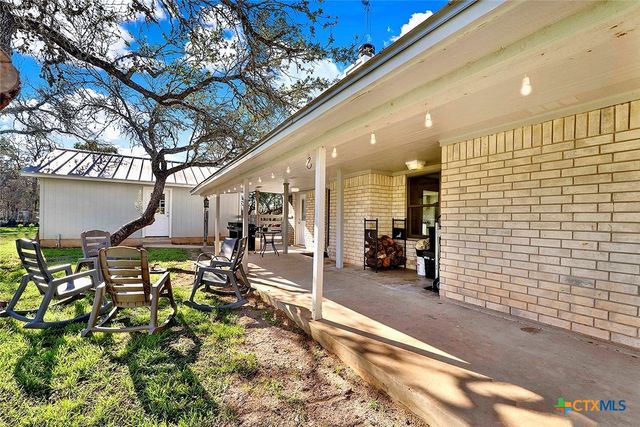 228 Deertrail Drive, San Marcos, TX 78666